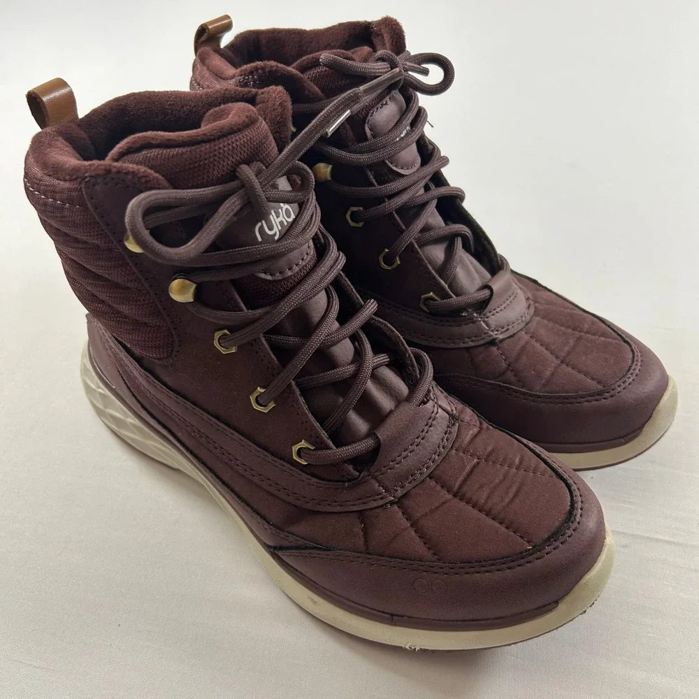 Ryka Winter Boots Women 8.5 Burgundy Quilted Lace Up Cold Weather Ankle Boots